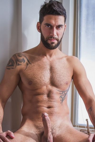 Valentin, 32 ans, la parfaite lope au téléphone : Appelle moi et je te le prouve !